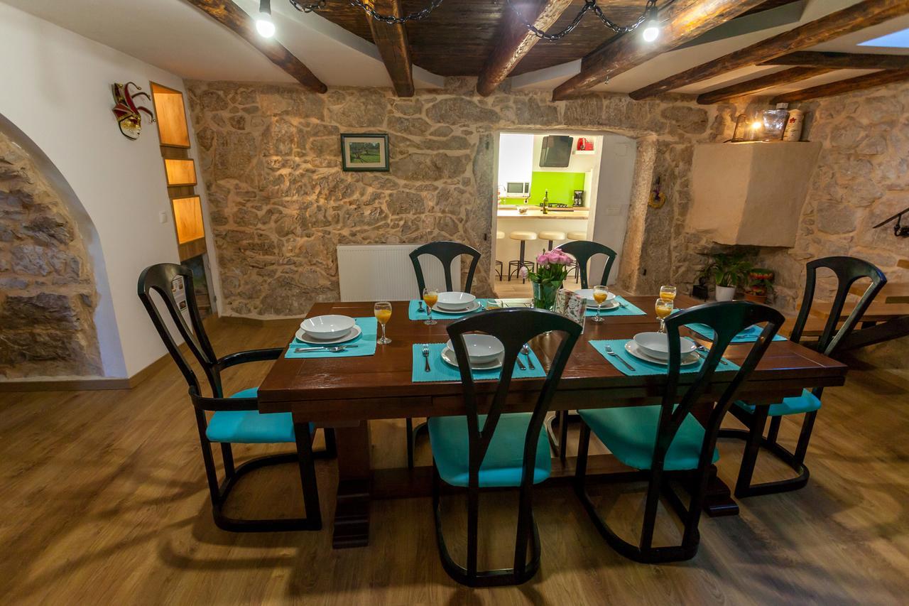 Villa Hrustika - Heated Pool, Jacuzzi & Sauna Gabonjin Exterior photo